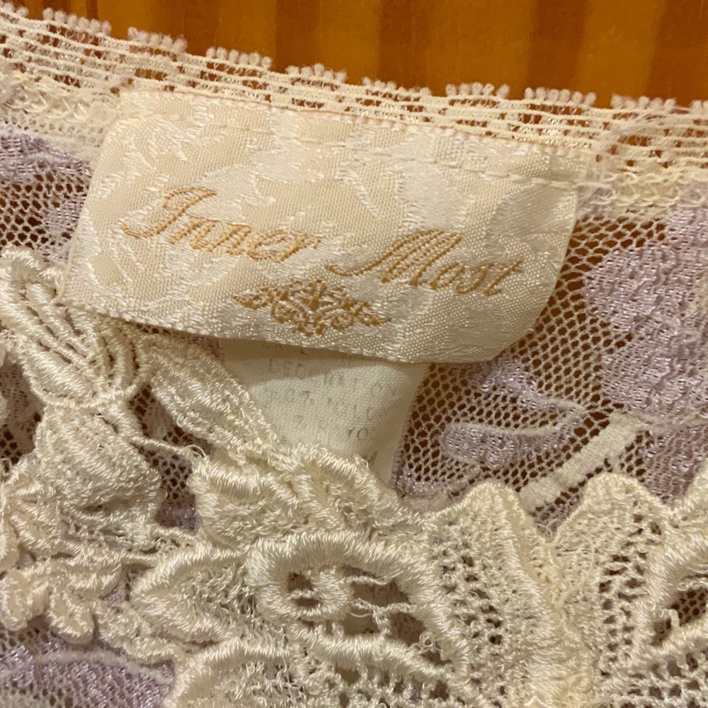 Vintage SEARS Elegant Lace Women’s‎ Lingerie Top in Cream - Picture 2 of 6